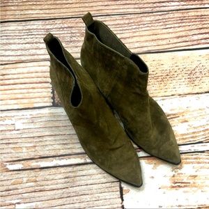Marc fisher yarita suede bootie 11m